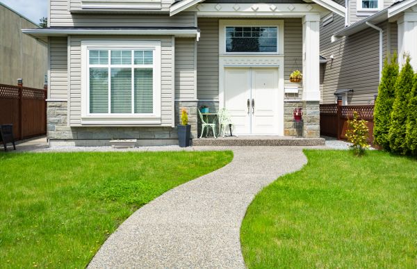 Cost of Concrete Path Construction in Orem