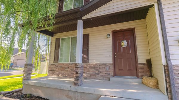 Cost of Porch Concrete Construction in Orem