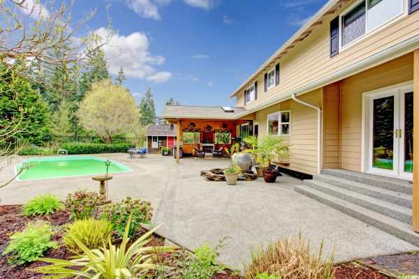 Cost of Pool Area Concreting in Orem